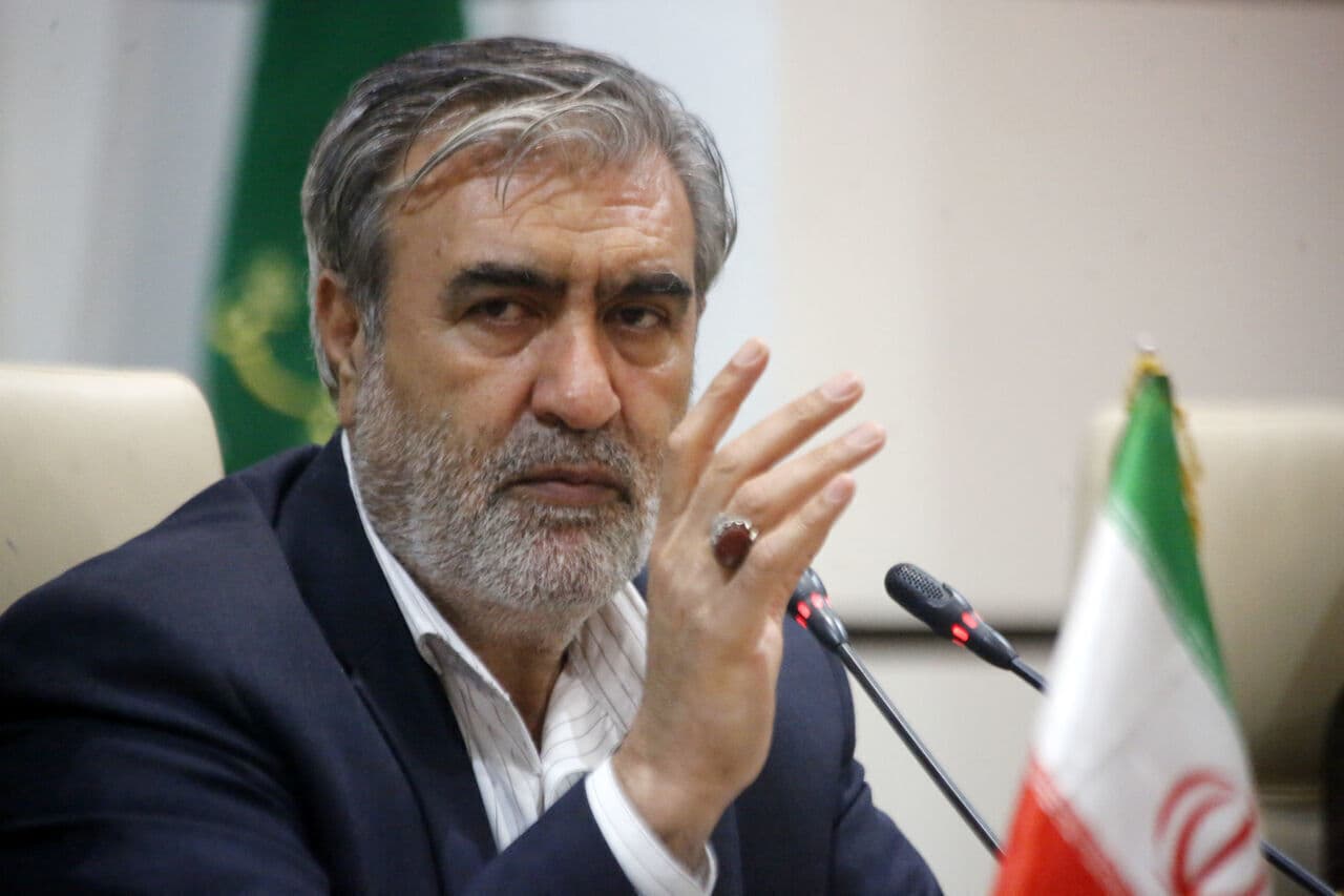 تصویر خبر: عزیزی: راه‌اندازی فرماندهی انتظامی جنوب کرمان بستر توسعه و سرمایه‌گذاری را فراهم می‌کند