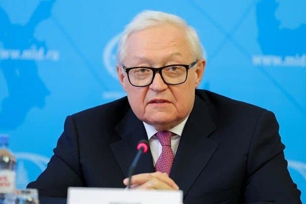 تصویر خبر: بررسی احتمال برگزاری نشست سه‌جانبه میان رهبران روسیه، آمریکا و چین