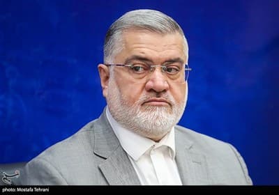 تصویر خبر: استاندار تهران: مدرسه‌سازی و آمادگی مهر در اولویت فرمانداران است