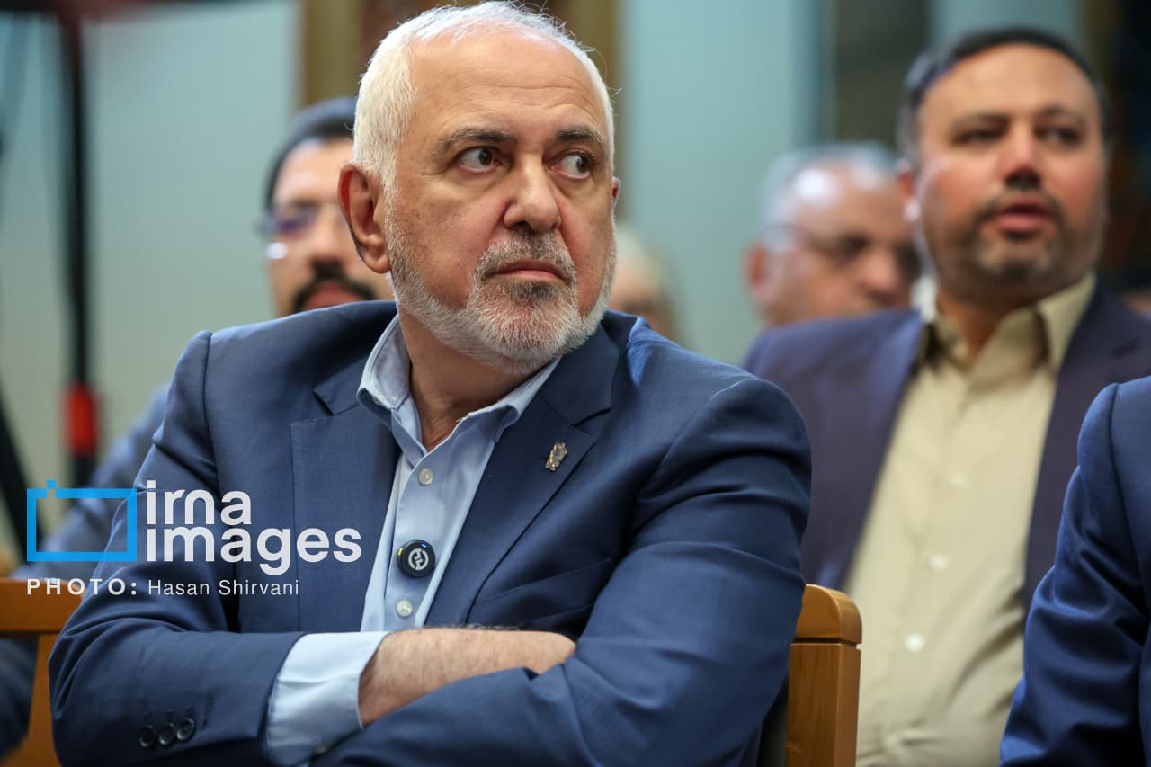 تصویر خبر: ظریف: ایران از امپراتوری رو به افول روبیو نیز ماندگارتر است