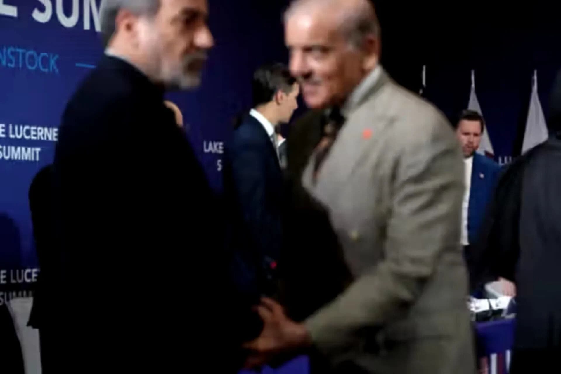 تصویر خبر: سخنگوی وزارت خارجه درباره طرح ۷ روزه: پیامی که از طرف آمریکایی دریافت شد، ناکافی و ناقص بود/ رفع محاصره دریایی و توقف جنگ در همه جبهه‌ها، مطالباتی کاملاً منطقی هستند