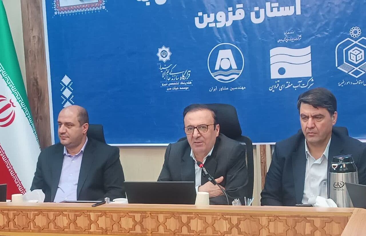 تصویر خبر: استاندار قزوین: رفع بحران آب شرب،‌ الویت نخست مدیریت ارشد استان است