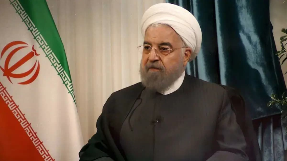 تصویر خبر: روحانی: قدرت سیاسی باید در تصمیم‌گیری جنگ وارد عمل شود