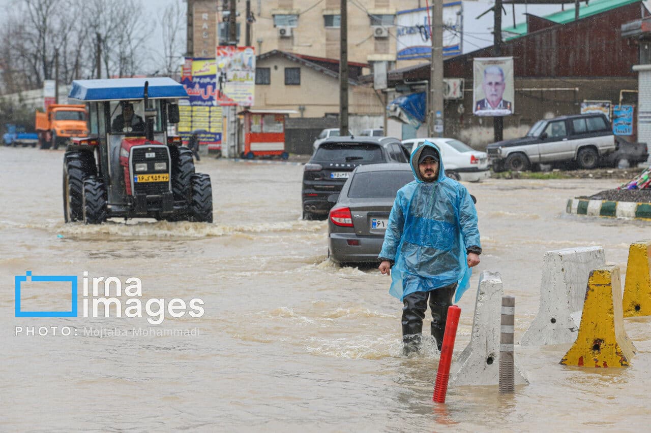 تصویر خبر: لزوم ایمن‌سازی نقاط حادثه‌خیز و لایروبی مسیل‌ها در صحنه تا پایان شهریور