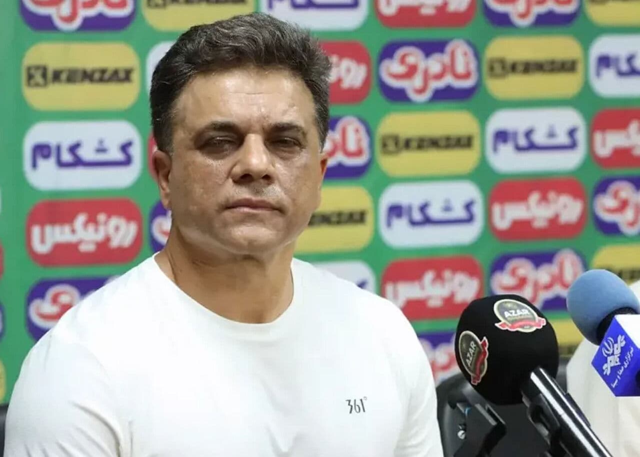 تصویر خبر: سرمربی شمس‌آذر: با وجود محدودیت‌ها، از عملکرد بازیکنانم رضایت دارم