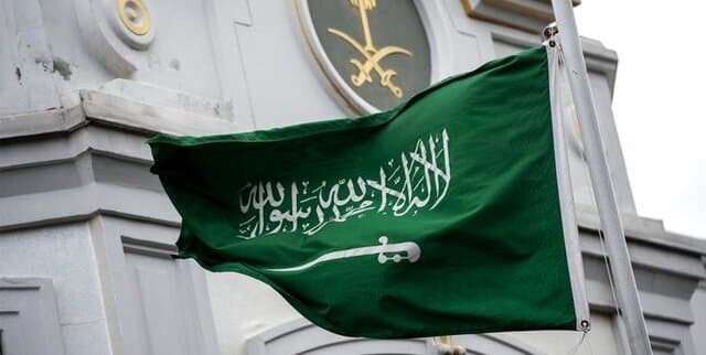 تصویر خبر: المیادین: عربستان بالون ویژه رصد در مرز خود با عراق مستقر کرد