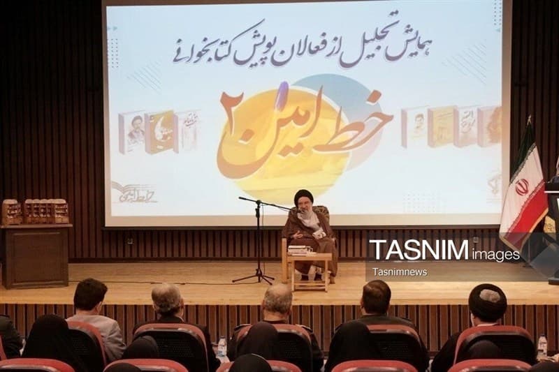 تصویر خبر: آیت‌الله خاتمی: فرهنگ دفاع مقدس نباید با گذشت زمان کم‌رنگ شود
