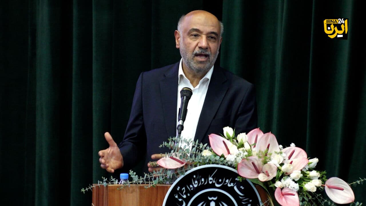 تصویر خبر: میدری: مطالبات بازنشستگان با دستور ویژه رئیس‌جمهور پیگیری می‌شود