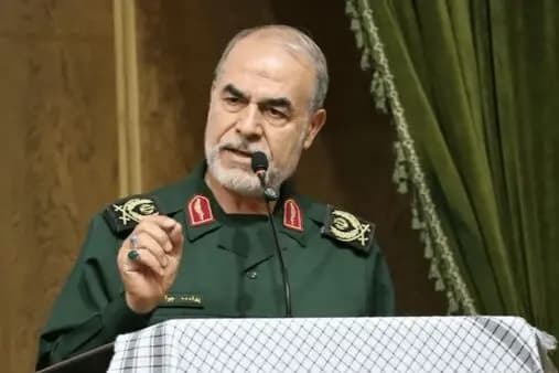 تصویر خبر: سردار جوانی: ناو و شناورهای دشمنان هزار کیلومتر از خلیج‌فارس عقب‌نشینی کردند