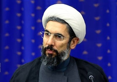 تصویر خبر: رستمی: دشمن دنبال ضعیف کردن ایران از طریق نهادهای قدرت‌آفرین است