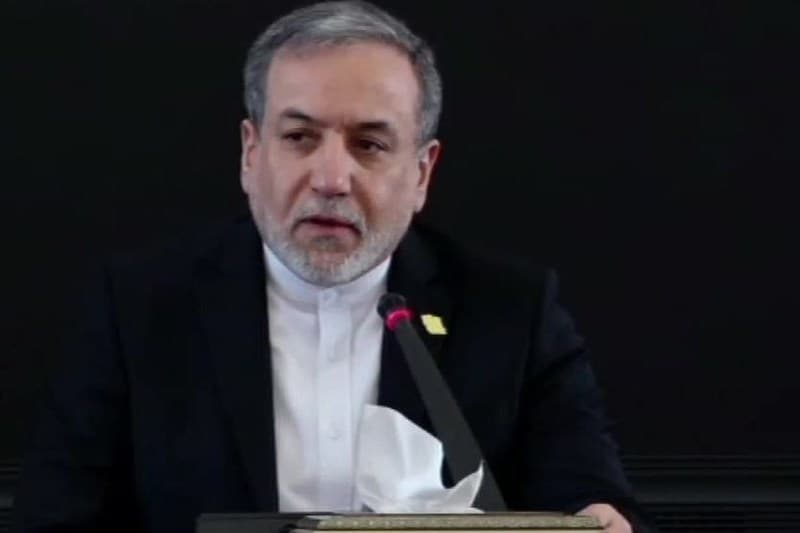 تصویر خبر: توئیت کنایه آمیز عراقچی به راه حل ابتکاری آمریکا تحریم‌های بیشتر!! جدی می‌فرمایید؟!!