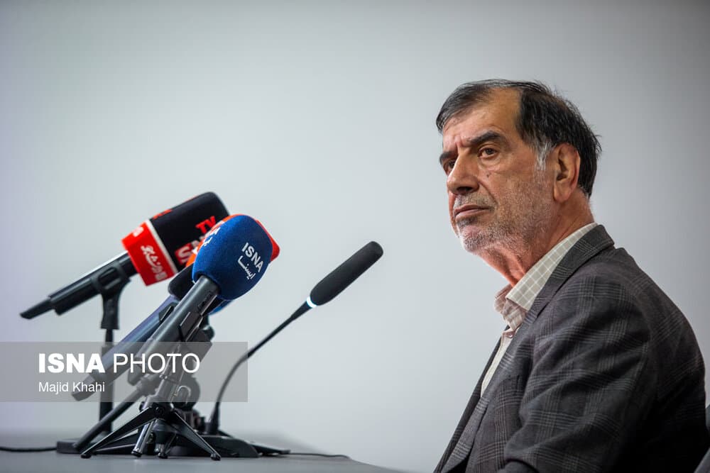 تصویر خبر: باهنر: مذاکره ادامه دفاع مقدس است/هیچ جنگی بی‌انتها نیست