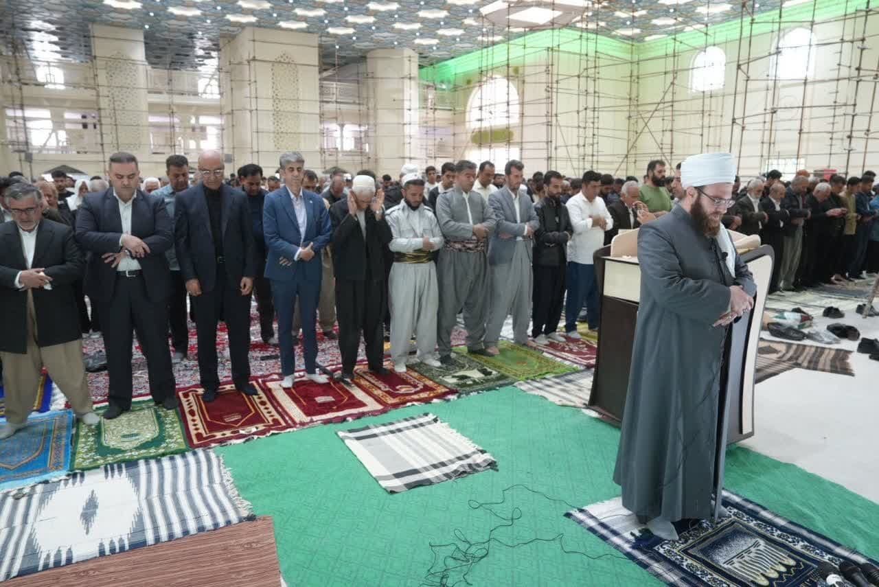 تصویر خبر: استاندار کرمانشاه: ترویج فرهنگ نماز از راهکارهای تقویت انسجام اجتماعی است