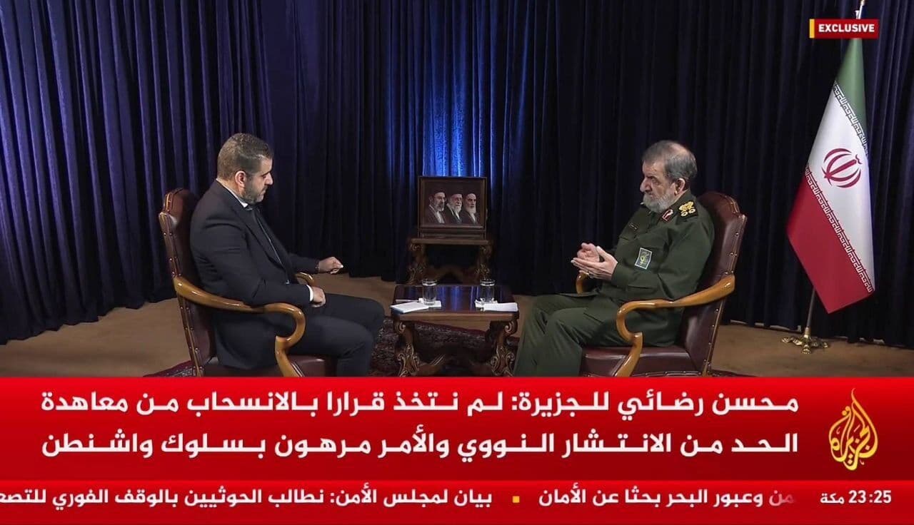 تصویر خبر: سرلشکر رضایی: آماده دفاع قدرتمندانه از ایران هستیم ترامپ جنگ احمقانه را با ایران آغاز کرد