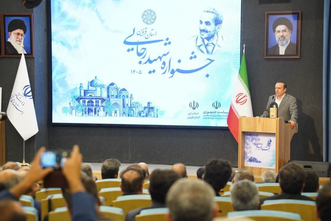 تصویر خبر: استاندار قزوین: نمره مدیریت استان را مطلوب می‌دانم