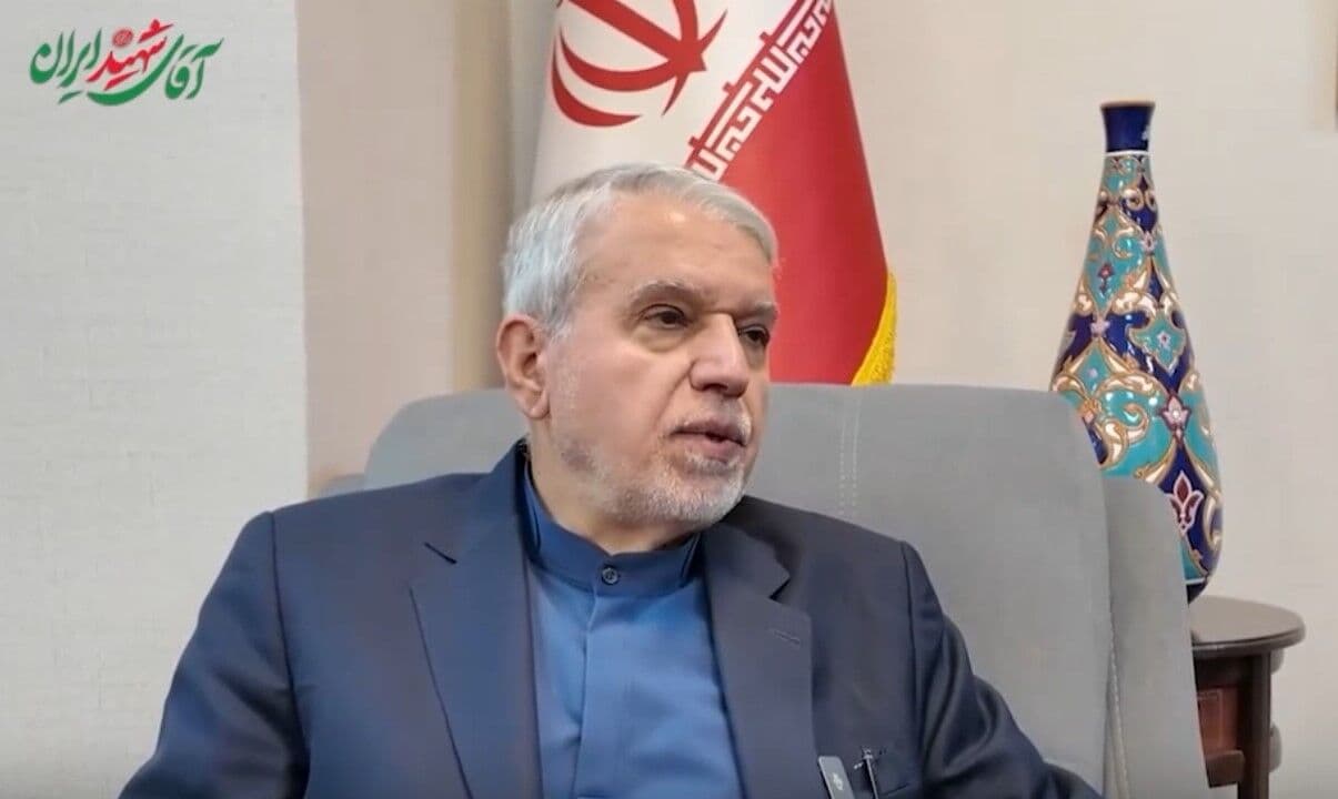 تصویر خبر: صالحی امیری:بیش از ۶۷۰ هزار نفر در حوزه گردشگری کشور فعالیت دارند