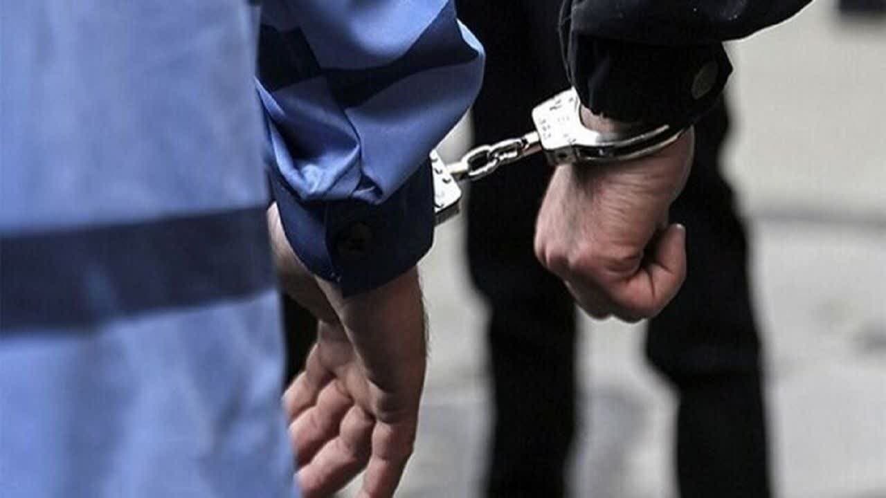 تصویر خبر: از کشف البسه قاچاق تا ثبت ۸۶ هزار تخلف رانندگی در قزوین