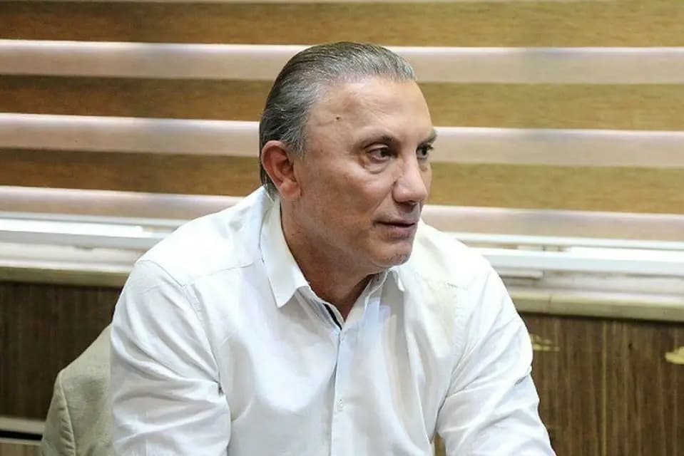 تصویر خبر: حمید درخشان: فوتبال ایران با فقر تاکتیکی روبه‌روست