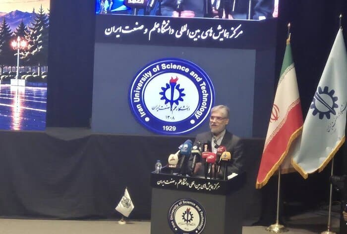 تصویر خبر: وزیر علوم: آموزش بین‌المللی به گسترش صلح و مدارا کمک می‌کند
