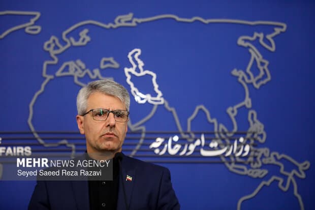 تصویر خبر: بقائی: کودکان میناب باید امروز در جشن آغاز سال تحصیلی شرکت می‌کردند