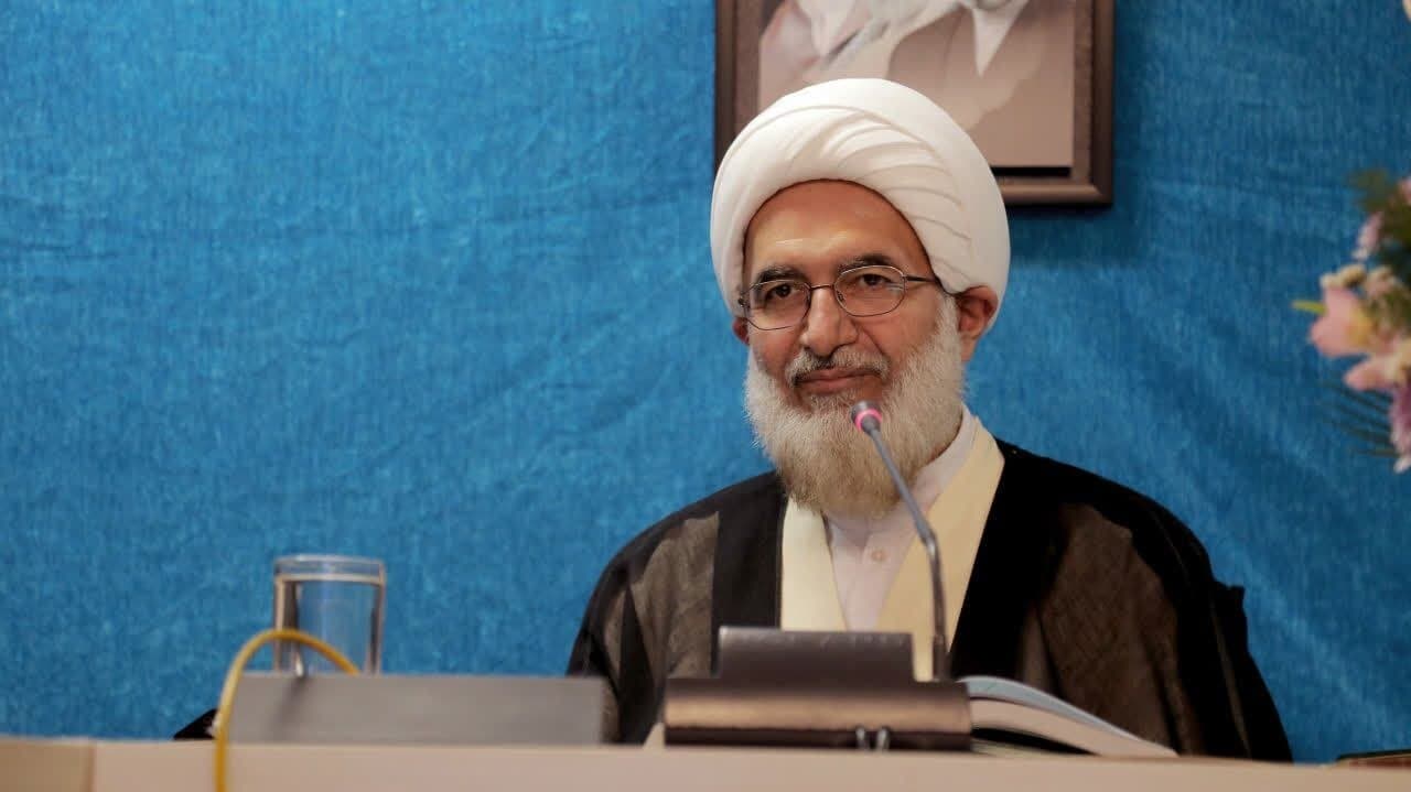 تصویر خبر: حاج علی اکبری:ایران امروز به یک نهضت ملی فراگیر برای صیانت از خانواده نیاز دارد