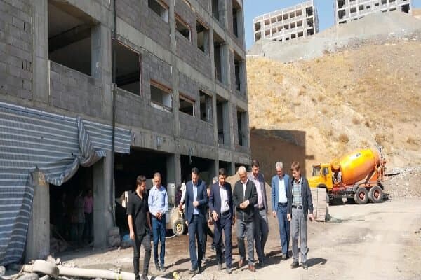 تصویر خبر: جمشیدی: ساخت ۳۶ هزار واحد مسکن حمایتی در کردستان در دستور کار است