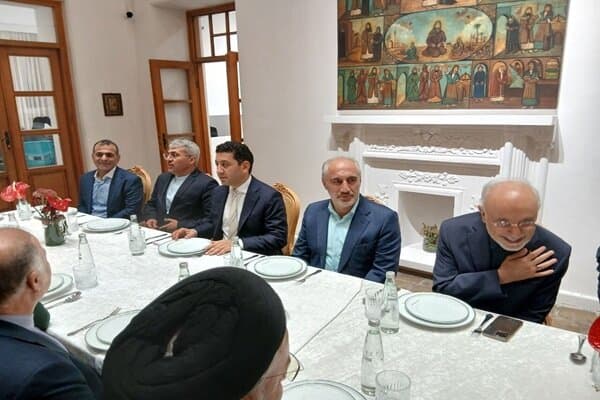 تصویر خبر: پورمحمدی: طرفدار مذاکره مستقیم ارمنستان و آذربایجان هستیم