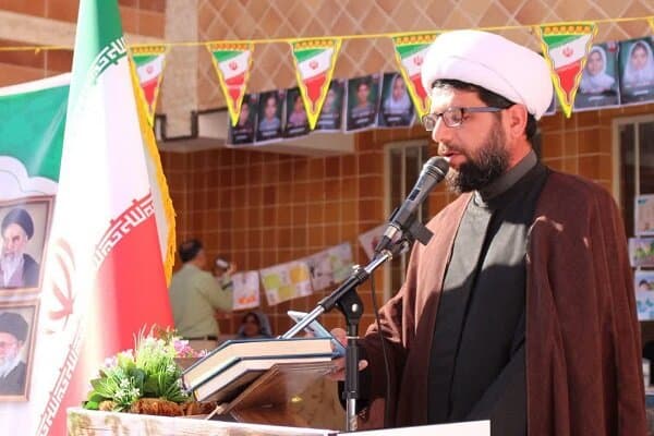 تصویر خبر: غفوری: خواندن و نوشتن در پیشانی فرهنگ و تمدن اسلامی قرار دارد