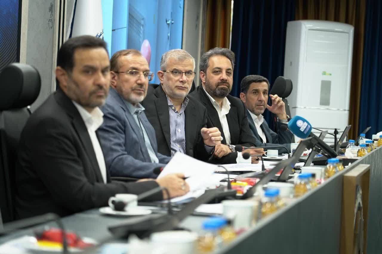 تصویر خبر: استاندار: مطالبات بخش خصوصی البرز در سطح ملی پیگیری می‌شود
