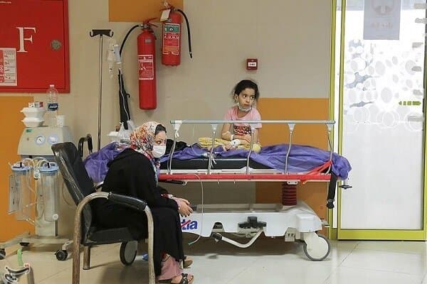 تصویر خبر: معاون وزیر بهداشت: دانش‌آموز بیمار را به مدرسه نفرستید