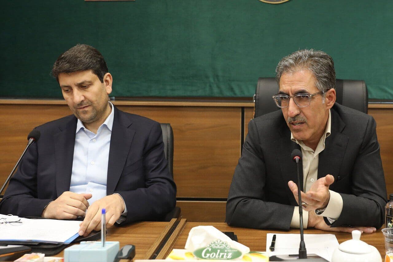 تصویر خبر: ستار هاشمی: برگشت خدمت به ۵۰۰ مرکز آسیب دیده از جنگ در ۴۹ ساعت انجام شد