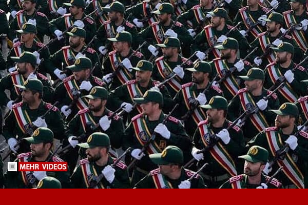 تصویر خبر: محبی: روحیه رزمندگان سپاه در گرمای بالای ۵۰ درجه هم بالاست