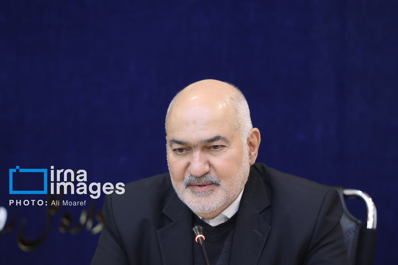 تصویر خبر: استاندار خوزستان: تثبیت مالکیت از بروز اختلافات و آسیب‌های اجتماعی جلوگیری می‌کند