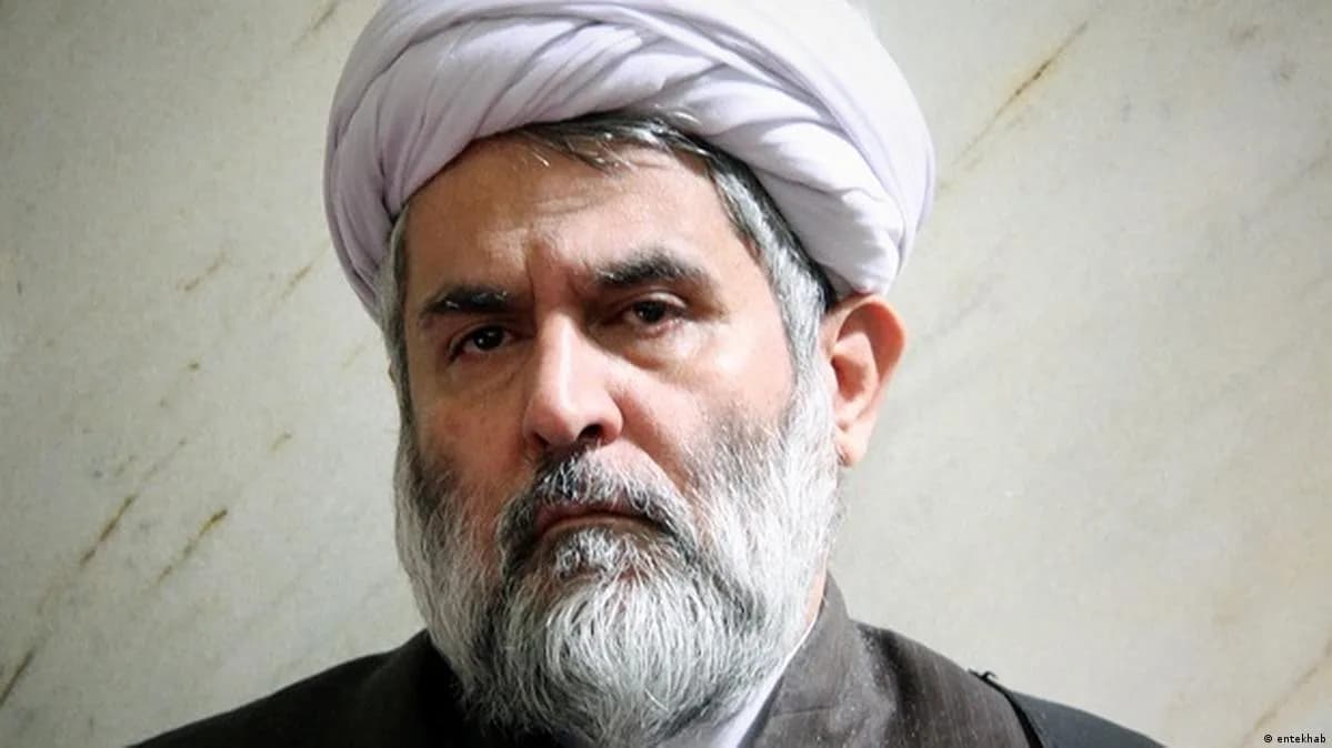 تصویر خبر: حسین طائب: مذاکره، ذاتاً نه خوب است و نه بد؛ آنچه به مذاکره معنا می‌دهد، نتیجه آن است/ دشمن امروز به آتش‌بس پناه آورده است