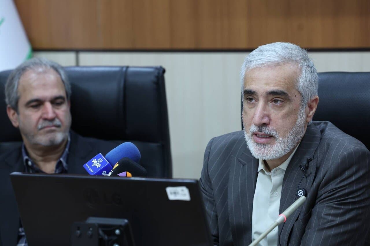 تصویر خبر: پیرصالحی: امنیت و ایمنی غذایی باید همزمان تامین شوند