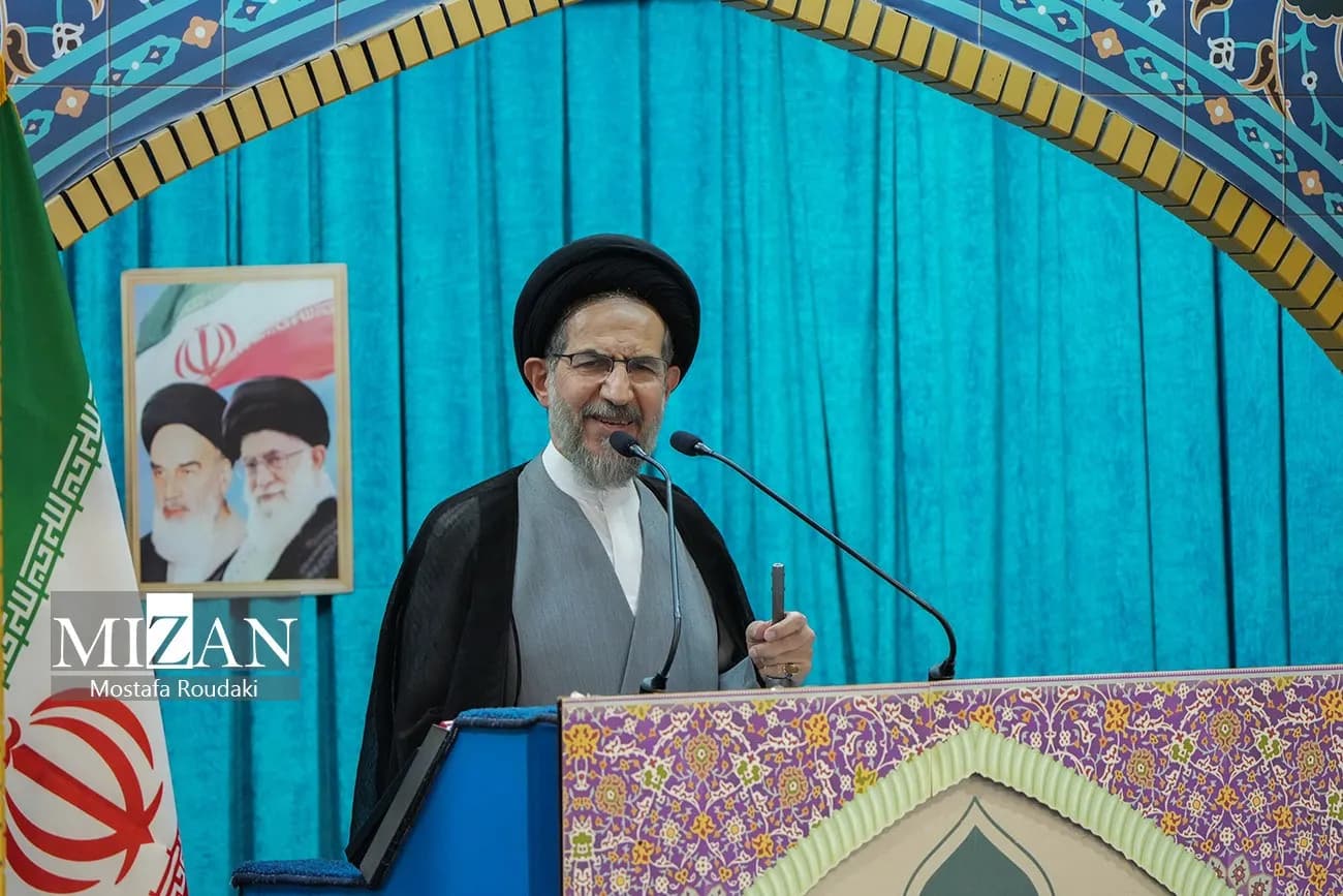 تصویر خبر: خطیب نماز جمعه تهران: حضور آگاهانه مردم در میادین ثمره نماز و تربیت در مساجد است
