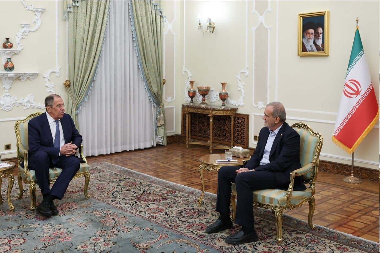 تصویر خبر: رئیس‌جمهور: ایران هیچ اختلاف بنیادینی با کشورهای منطقه ندارد