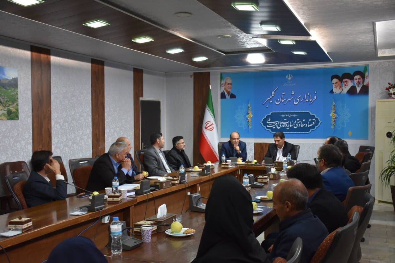 تصویر خبر: بابایی: عدالت فرهنگی با توسعه خدمات کتابخانه‌ای محقق می‌شود