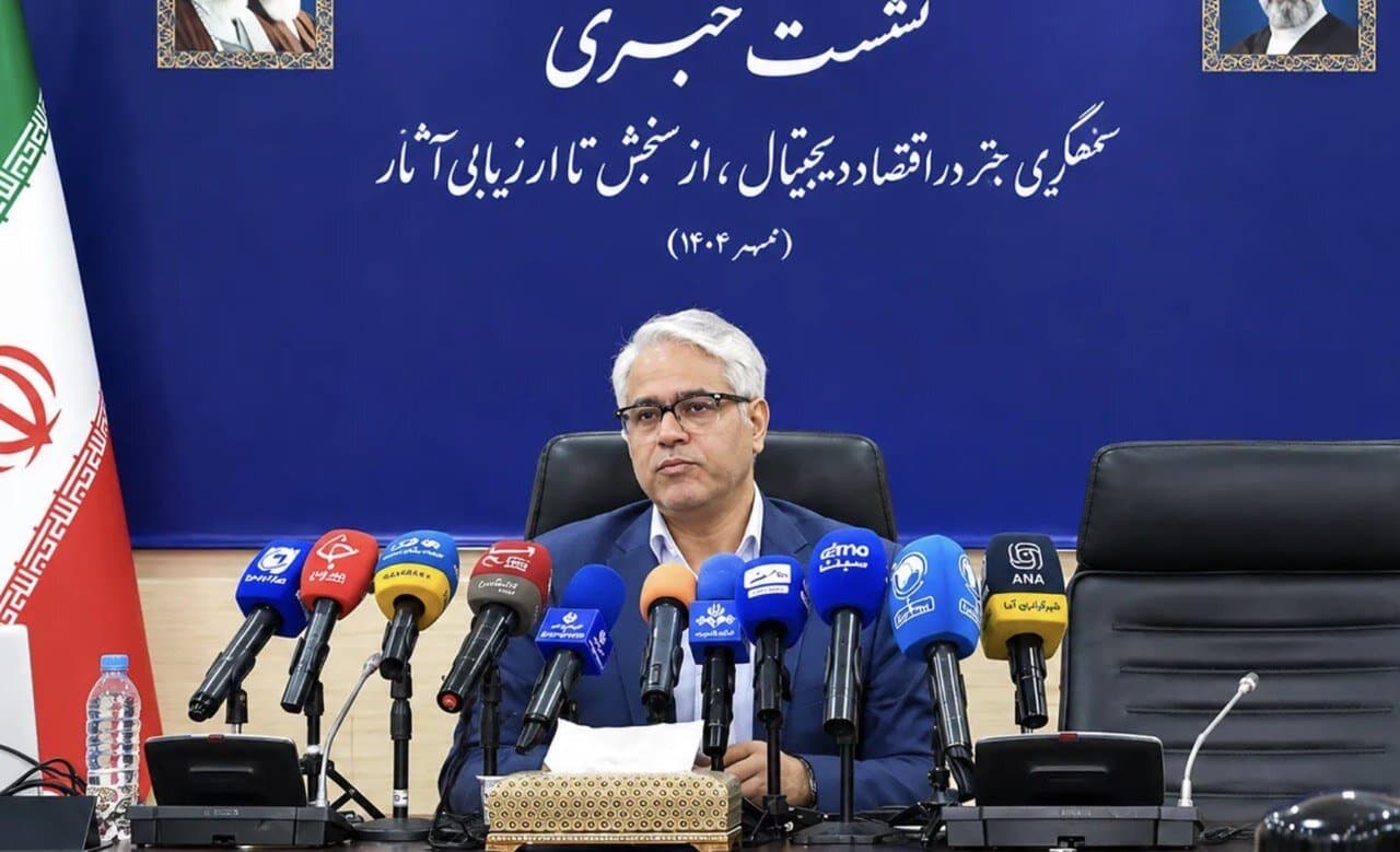 تصویر خبر: معاون وزیر ارتباطات: محدودیت اینترنت را نمی‌توان بدون درنظرگرفتن اثر آن بر معیشت مردم اعمال کرد