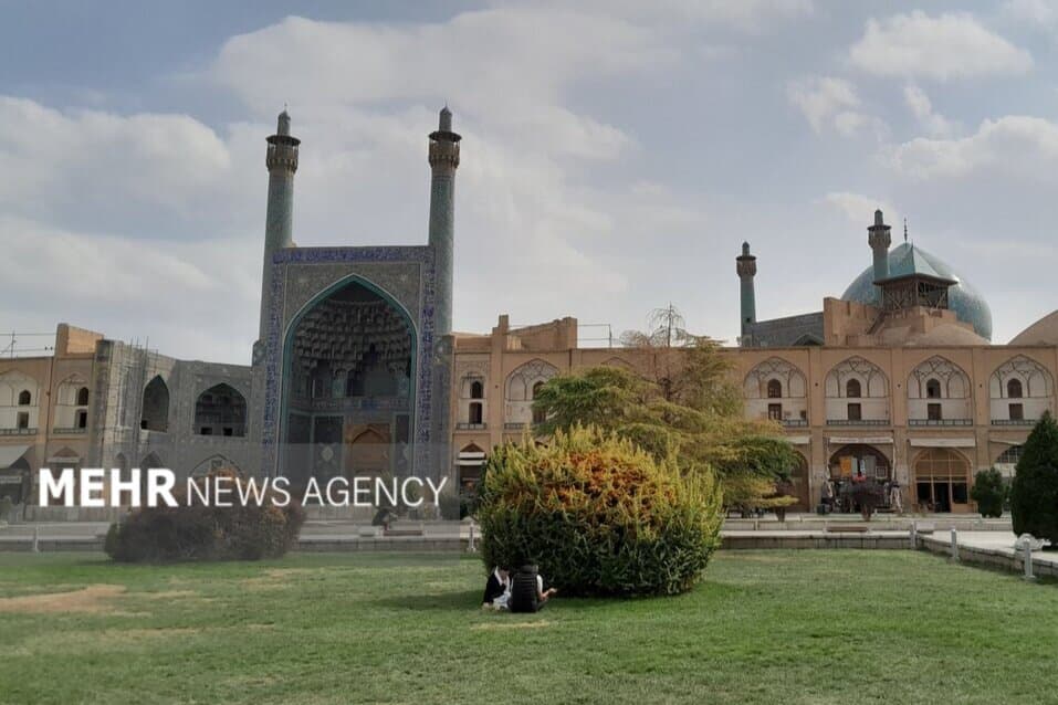 تصویر خبر: شاخص هوای اصفهان در وضعیت قابل قبول قرار گرفت