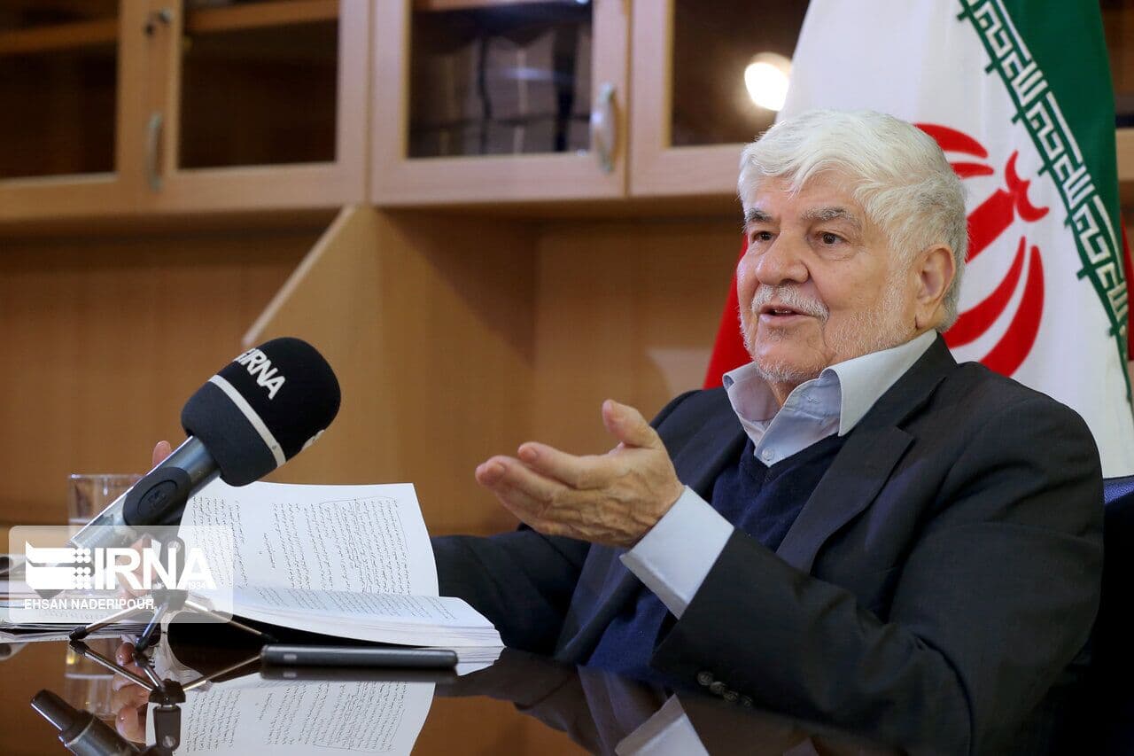 تصویر خبر: هاشمی: ترامپ میان ادامه جنگ و پذیرش واقعیت موجود سردرگم است