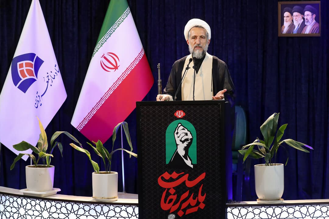 تصویر خبر: مظفری: توصیه به ادغام در نظم جهانی، تئوریزه کردن سلطه‌پذیری است