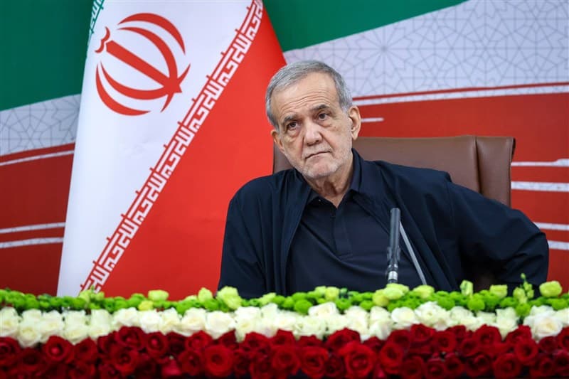 تصویر خبر: تشکر پزشکیان به مردم و عوامل اجرایی در اجرای طرح بنزین یک روز بدون خودرو اجباری می‌شود؟
