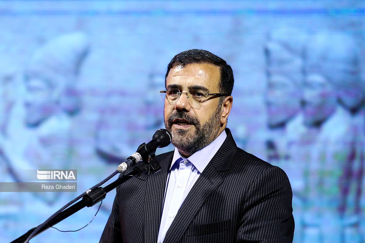 تصویر خبر: استاندار: اقتصاد هنر وارد چرخه اقتصادی فارس شد