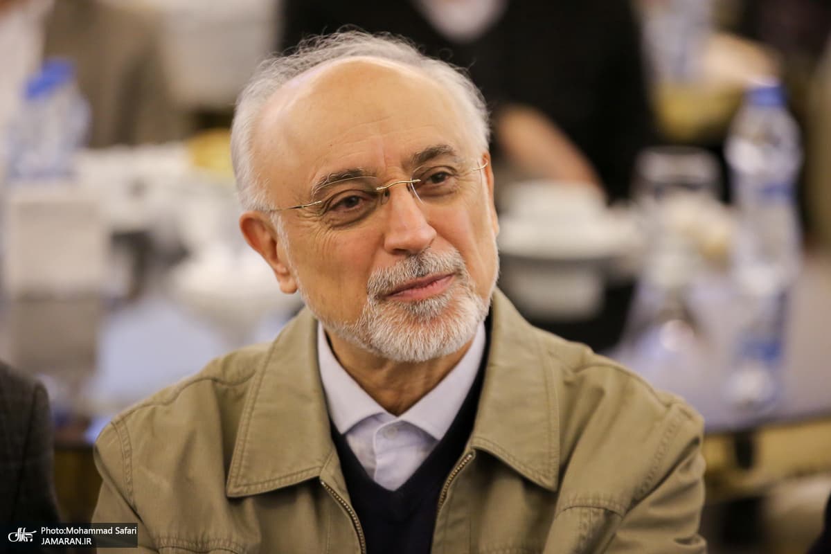 تصویر خبر: علی‌اکبر صالحی: قهرمانی جوانان ایرانی در المپیاد نجوم، تداوم میراث علمی ایران است