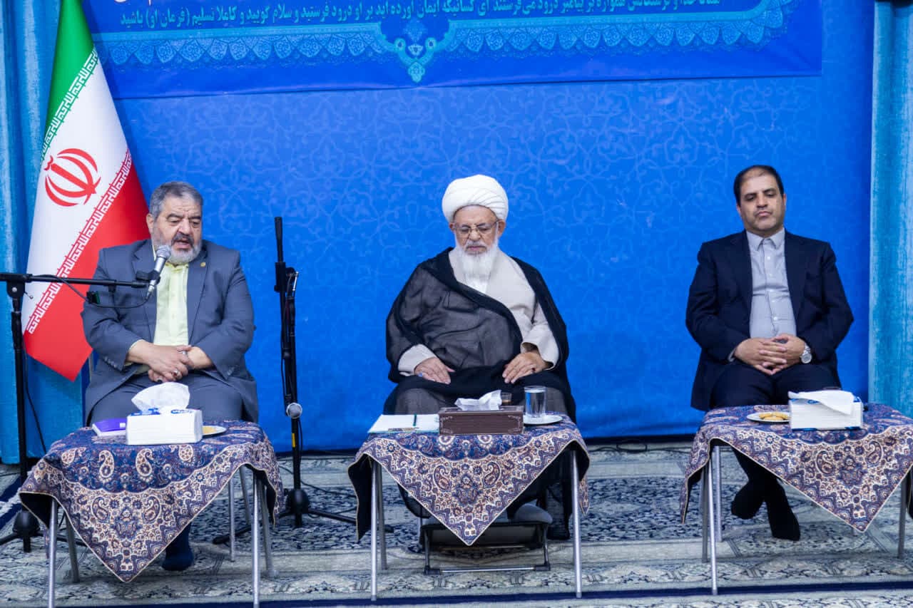 تصویر خبر: رییس سازمان پدافند غیرعامل: حضور ملت در میدان، جهانیان را شگفت‌زده کرد