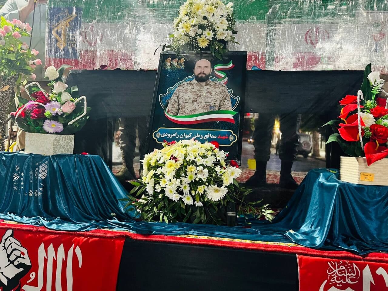 تصویر خبر: مراسم تشییع پیکر شهید امنیت کیوان رامرودی در کلاله برگزار شد