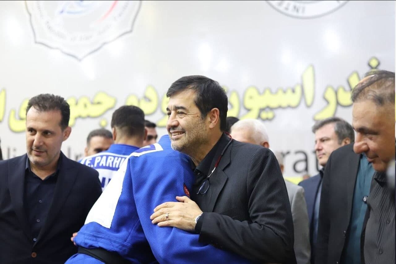 تصویر خبر: بدرقه جودوکاران در حضور وزیر ورزش؛ دنیامالی: کمک می‌کنیم کمپ جودو در آزادی احداث شود