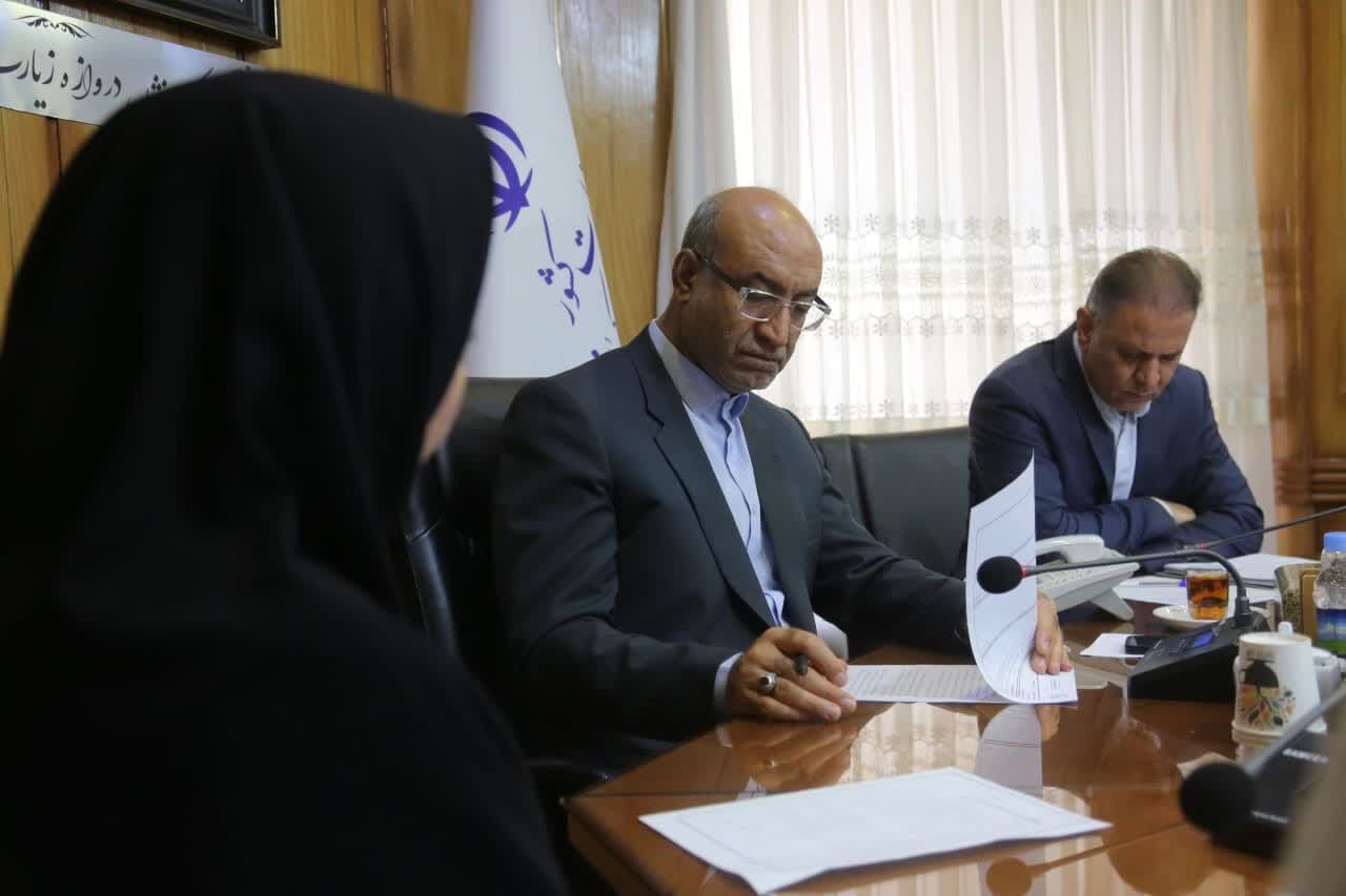 تصویر خبر: دستور استاندار کرمانشاه برای رفع موانع اداری و پرداخت تسهیلات در دیدار مردمی