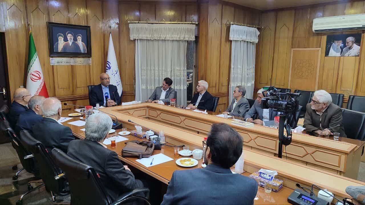 تصویر خبر: استاندار کرمانشاه: توسعه متوازن صنعتی زمینه هدایت سرمایه‌گذاری‌ به استان‌های مرزی است
